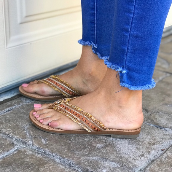 NIB Boho Beaded Grommet Slip On Sandals - Picture 6 of 8